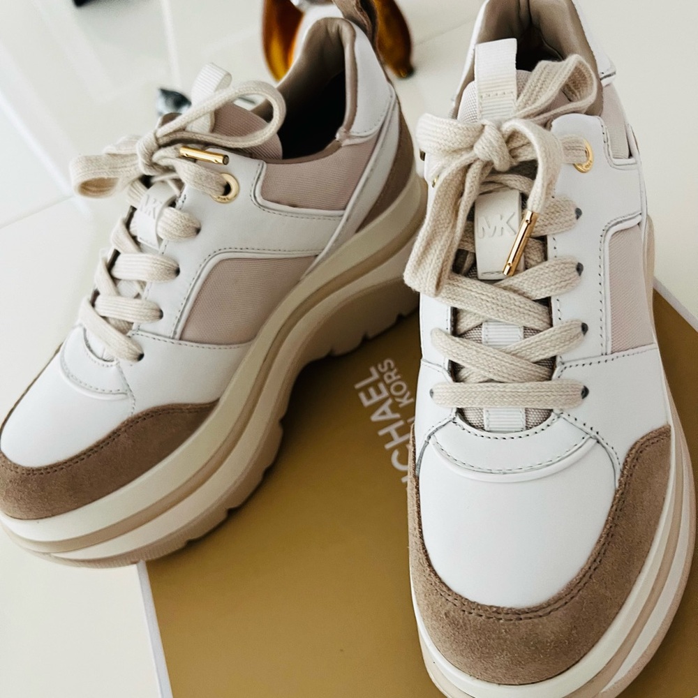 Michael Kors Felicia Leather Platform Dad Trainer Sneakers size 6.5 - Picture 9 of 16